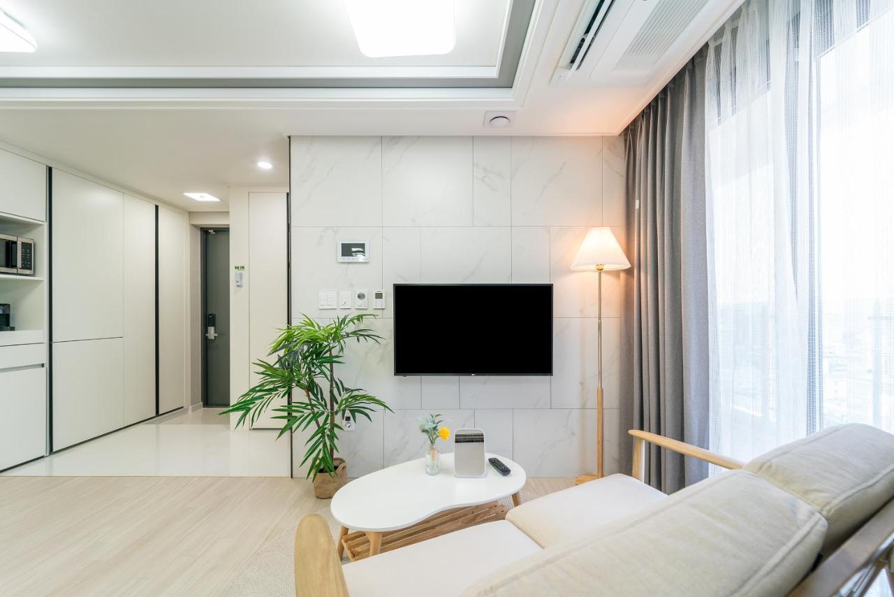 Urbanstay Jeju Airport エクステリア 写真